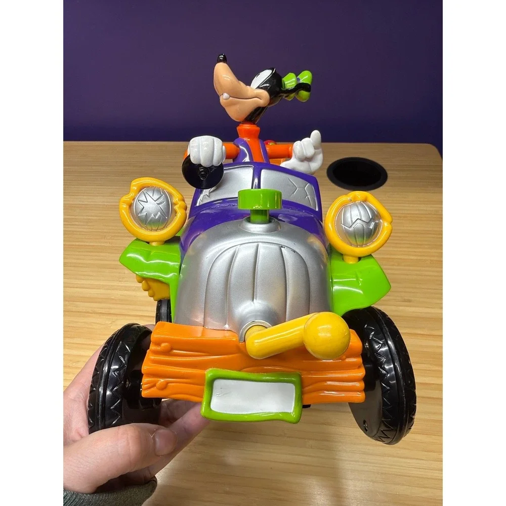 Disney Goofy RC Bump N Go Talking Car Mattel 2000 Works No Remote 27MHz
